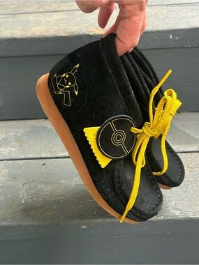 Clarks Originals Kids Wallabee Pokémon Edition boots